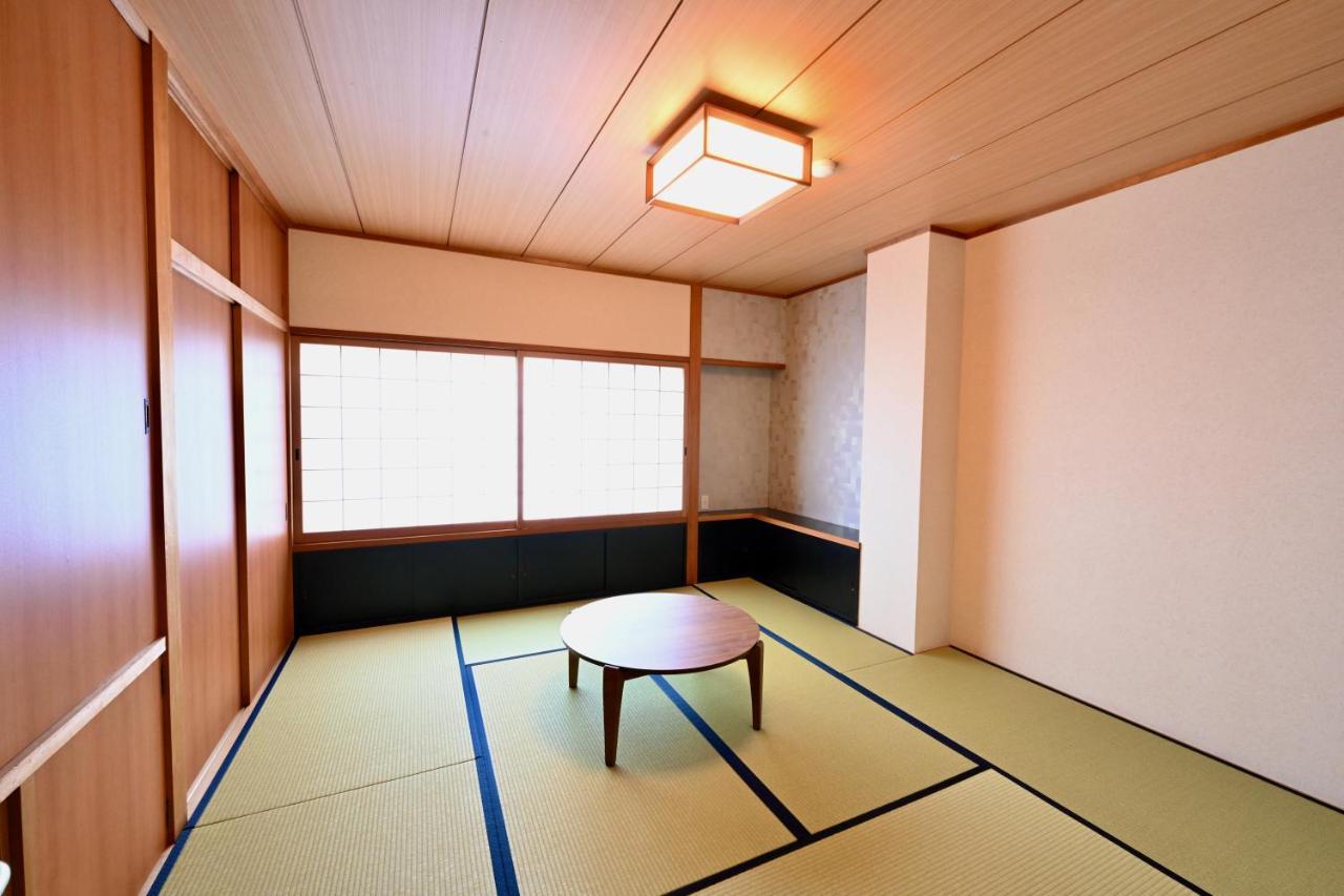 Manabi-Stay Takayama Sakura: Traditional Town Retreat with Artificial Onsen Exterior photo