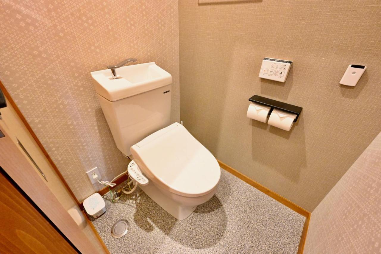 Manabi-Stay Takayama Sakura: Traditional Town Retreat with Artificial Onsen Exterior photo